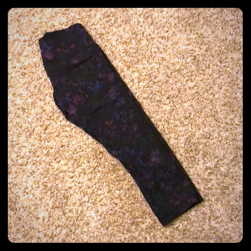 Lululemon high waisted workout capris